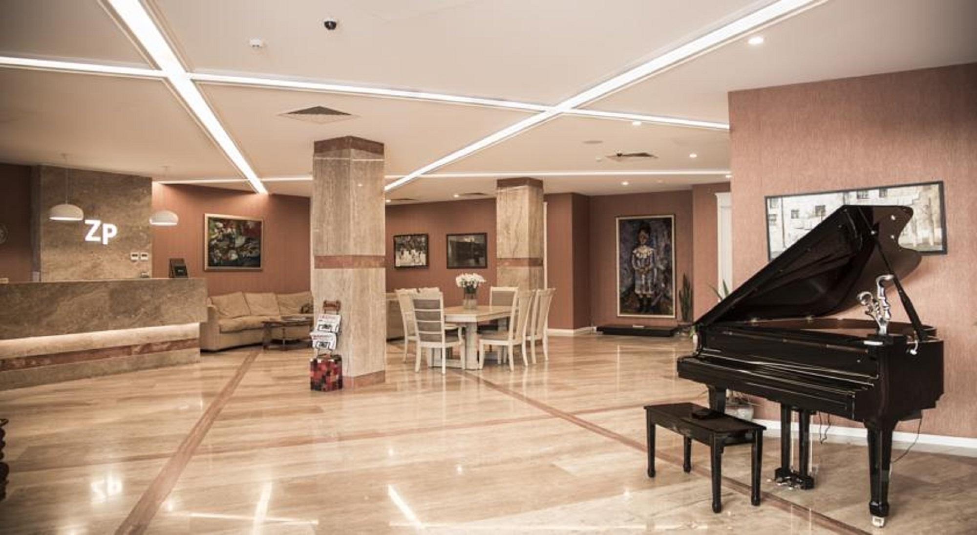 Hotel Zp Palace Tbilisi Exteriör bild