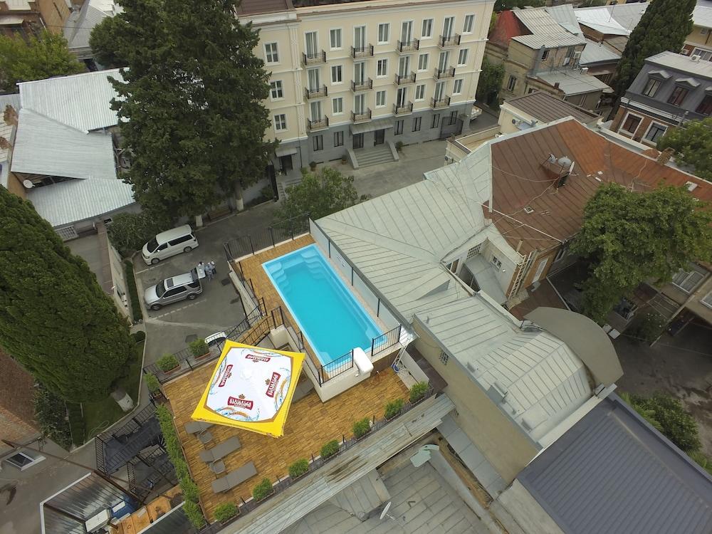 Hotel Zp Palace Tbilisi Exteriör bild