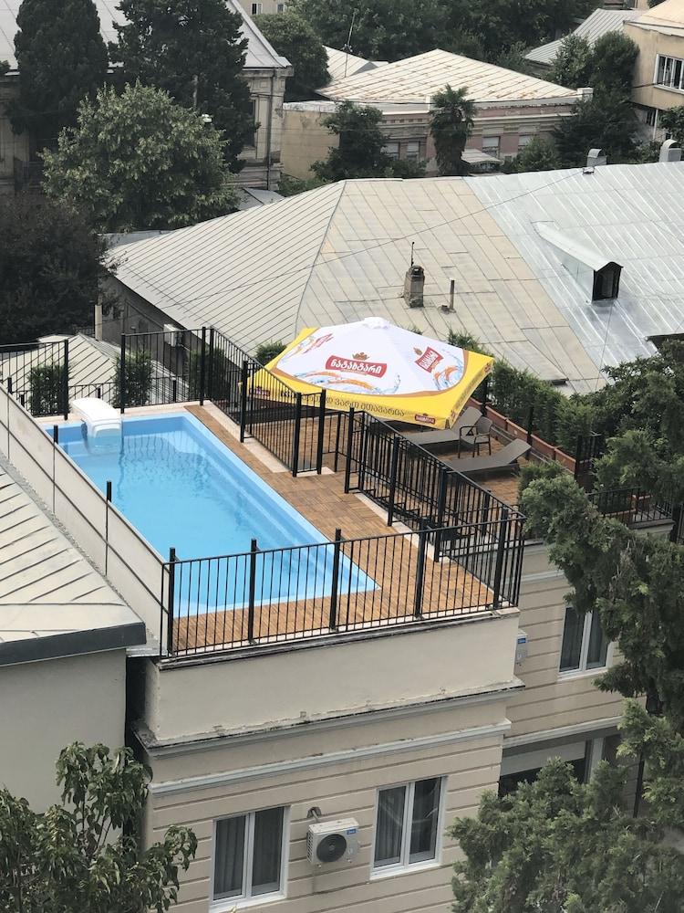 Hotel Zp Palace Tbilisi Exteriör bild