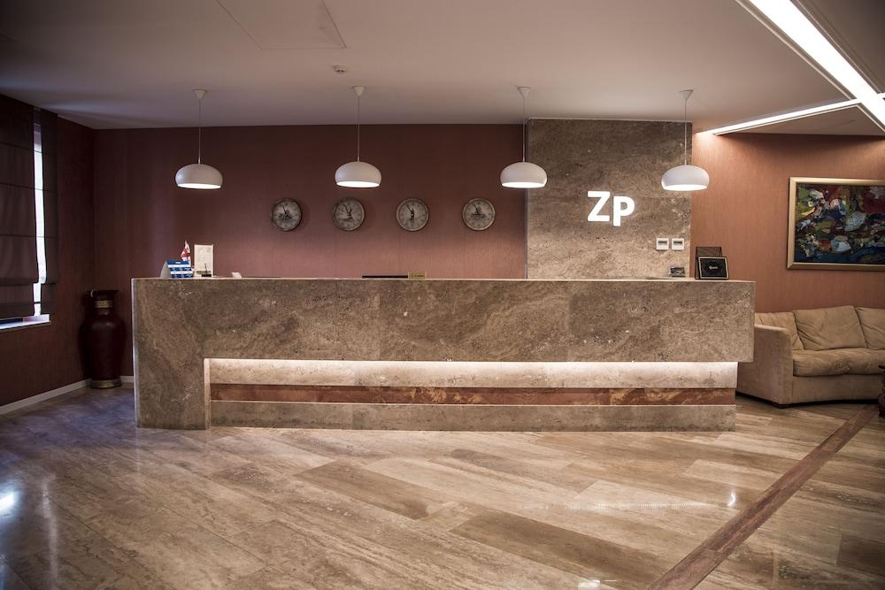 Hotel Zp Palace Tbilisi Exteriör bild